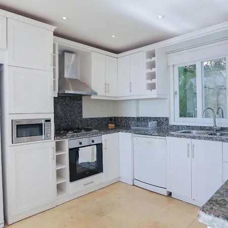 3 Bedroom - 5 Minutes Drive To The Center * Kalkan