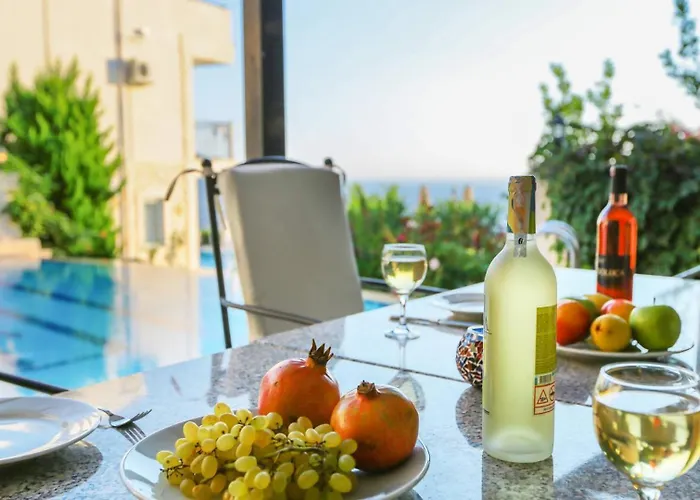 فيلة 3 Bedroom - 5 Minutes Drive To The Center كالكان