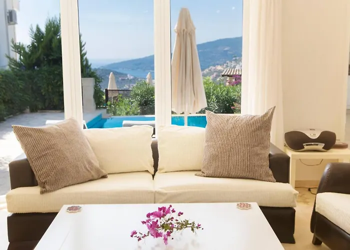 فيلة 3 Bedroom - 5 Minutes Drive To The Center
